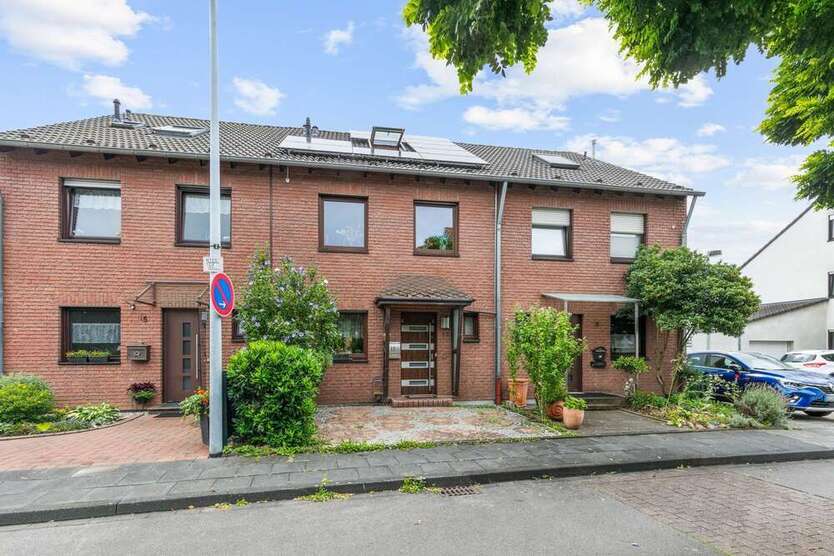 Haus zum Kaufen in Niederkassel 439.000 € 119.16 m²