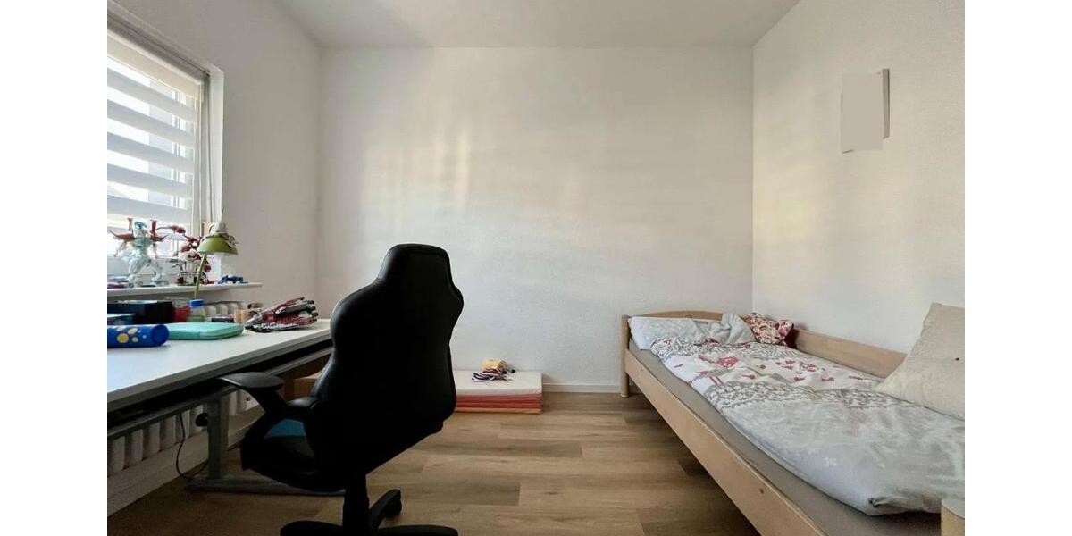 Etagenwohnung Grafschaft - 3 Zimmer, 80 m&sup2;, 1.200&euro; | Angebot:25410989