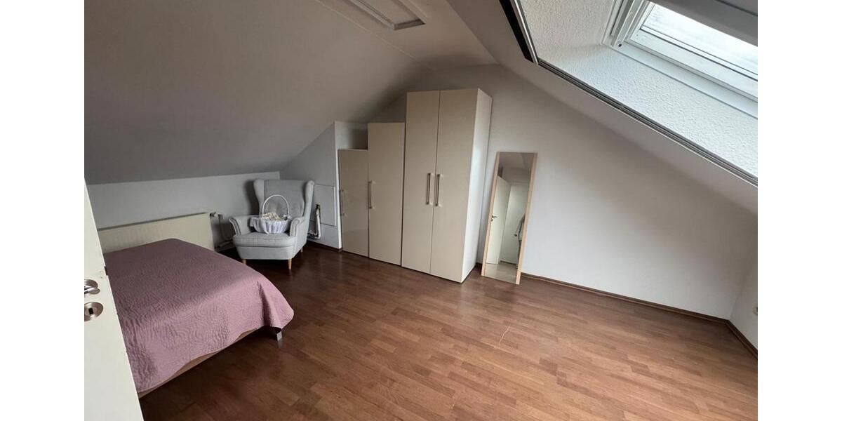 Reihenhaus Niederkassel - 5 Zimmer, 121 m&sup2;, 490.000&euro; | Angebot:24565571