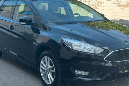 Ford Focus 146.600 km 9.450 &euro; Rheinbach 53359