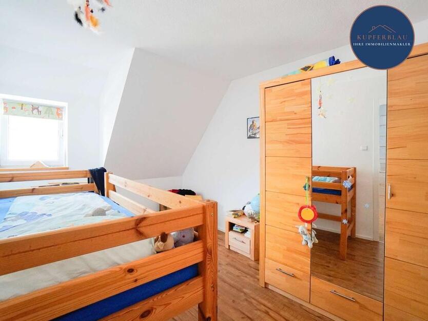 Mietshaus mit 3 SchlafZimmern, Home-Office-Bereich, Garten und Garage in Rheinbach