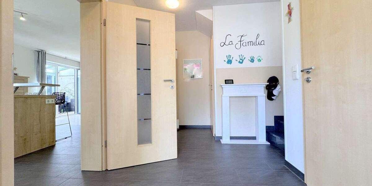 Etagenwohnung Bonn Geislar - 5 Zimmer, 165 m&sup2;, 599.000&euro; | Angebot:25739552