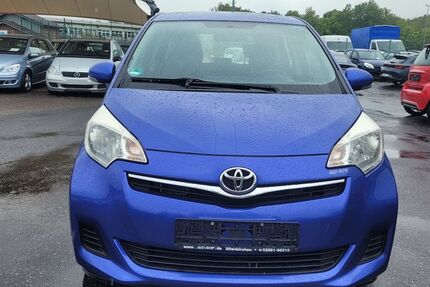 Toyota Verso-S 111.862 km 2.890 &euro; Vettelschoss 53560