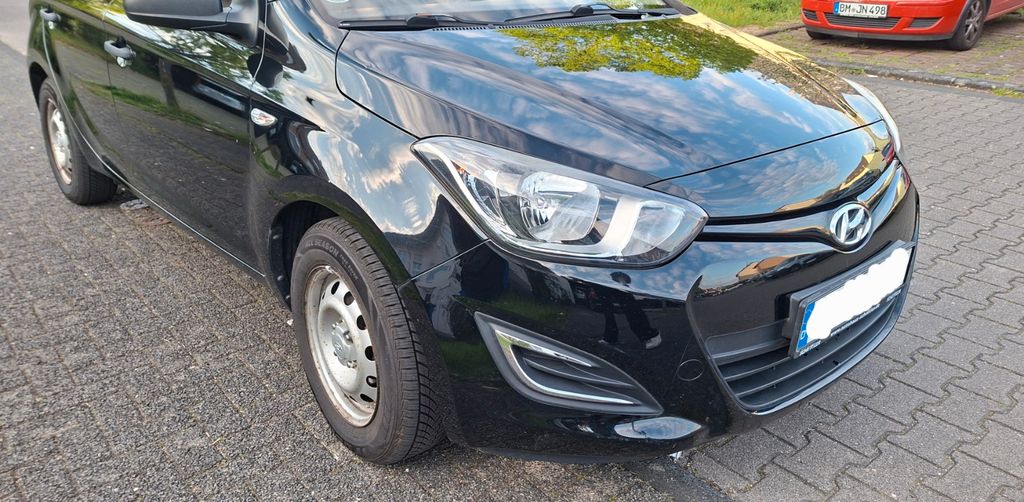 Hyundai i20 126.000 km 4.900 &euro; Wesseling 50389