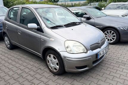 Toyota Yaris 193.000 km 2.900 &euro; Troisdorf (10 km Köln-Bonn Airport) 53842