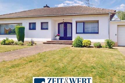 Erftstadt-Blessem! Charmanter Satteldach-Bungalow mit weitläufigem Sonnenareal und Garage in gepflegtem Wohngebiet! (SN 4877) 4 zimmer