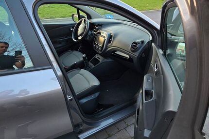 Renault Captur 105.950 km 10.500 &euro; Köln 50859