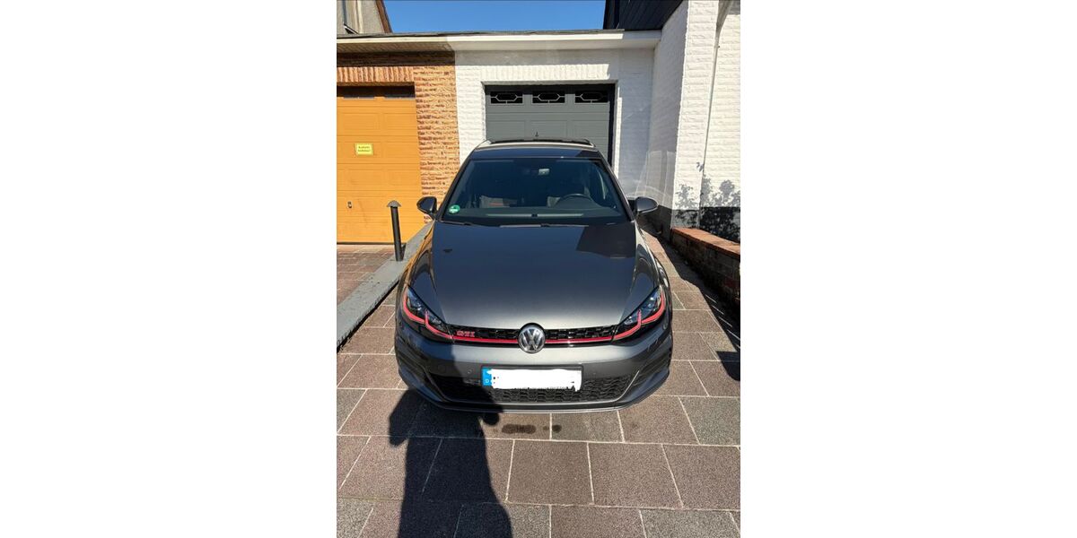 VW Golf 74.055 km 22.999 &euro; Bad Honnef 53604