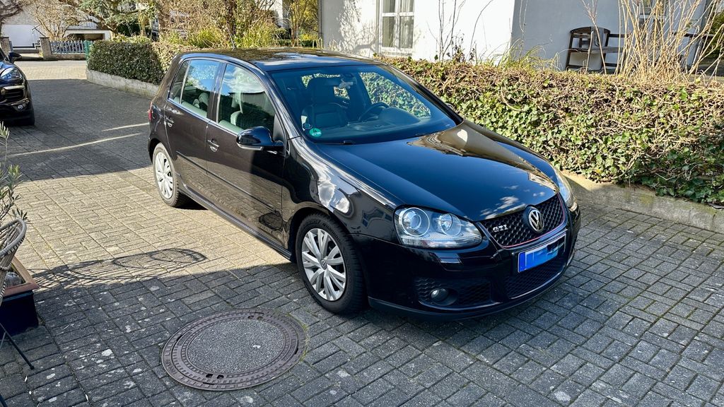 VW Golf 206.000 km 5.790 &euro; Rösrath 51503