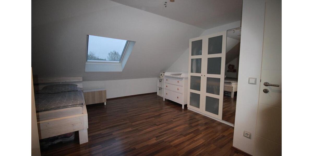 Reihenhaus Hennef (Sieg) - 5.5 Zimmer, 130 m&sup2;, 489.000&euro; | Angebot:26764638