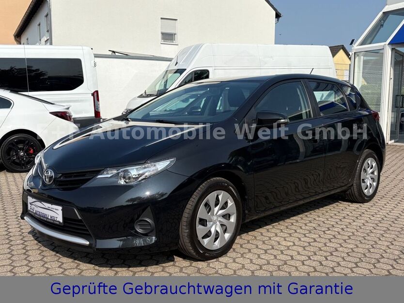Toyota Auris 108.600 km 6.690 € Zülpich 53909