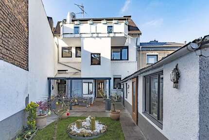 Haus Frechen - 7 Zimmer, 216 m&sup2;, 625.000&euro; | Angebot:26496391