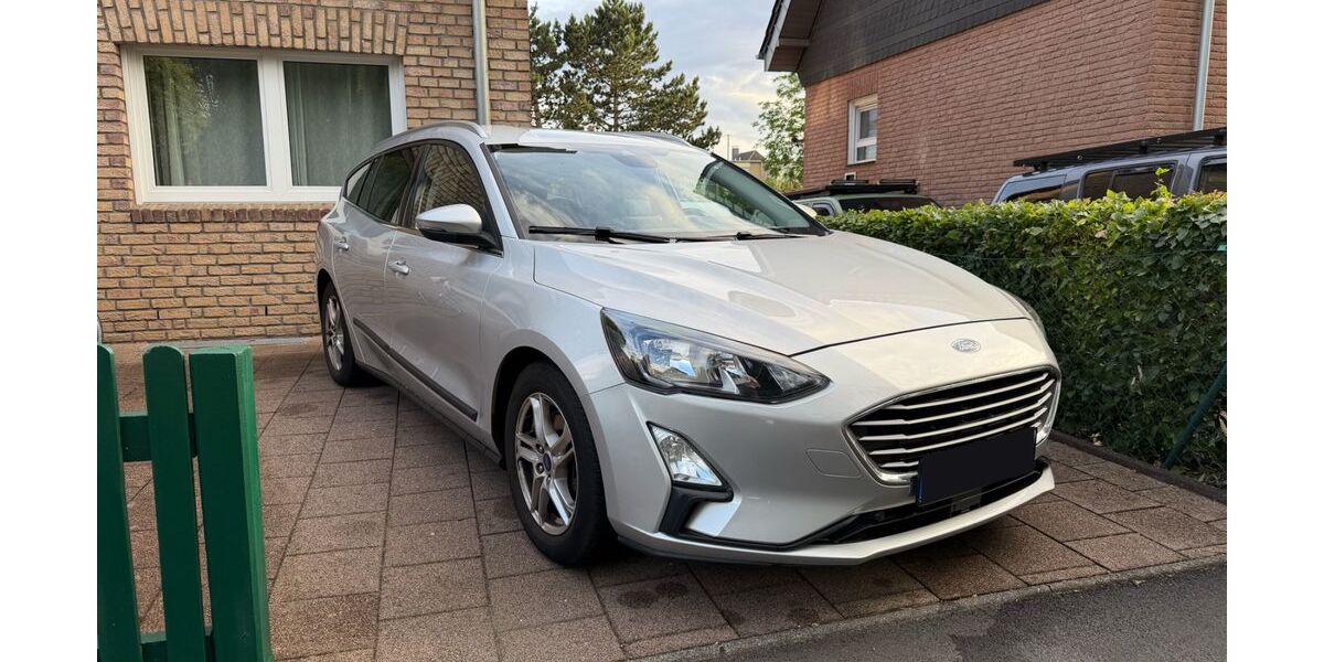 Ford Focus 119.900 km 9.399 &euro; Siegburg 53721