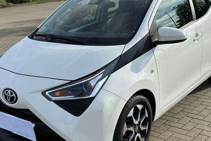 Toyota Aygo 35.000 km 12.500 &euro; Niederkassel, Stadt 53859