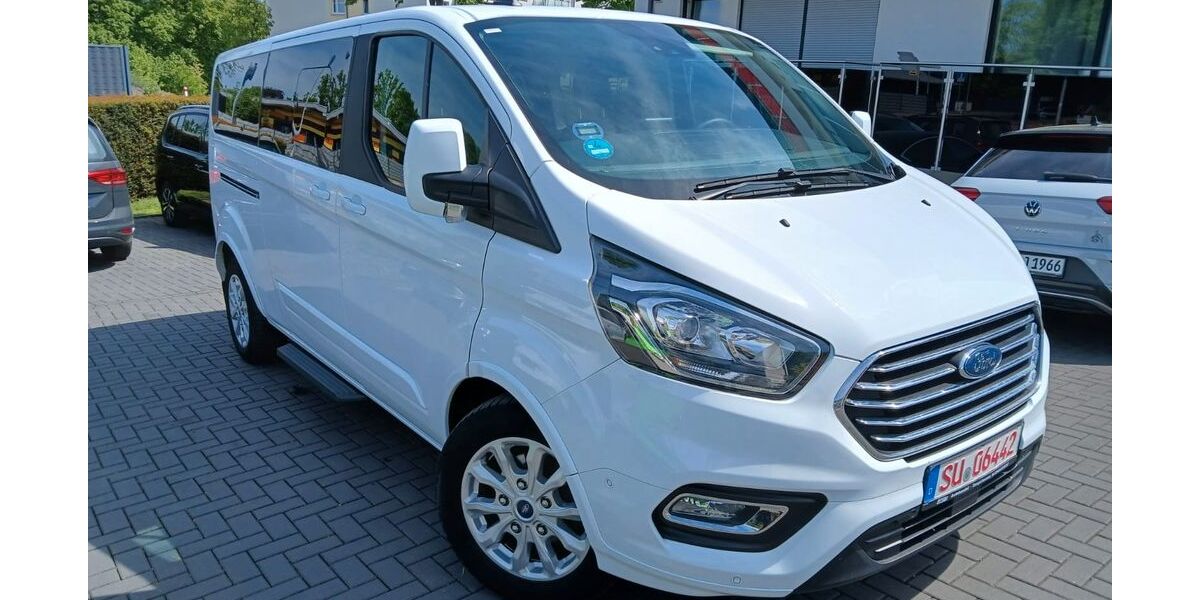 Ford Tourneo Custom 68.230 km 33.999 &euro; Bornheim 53332