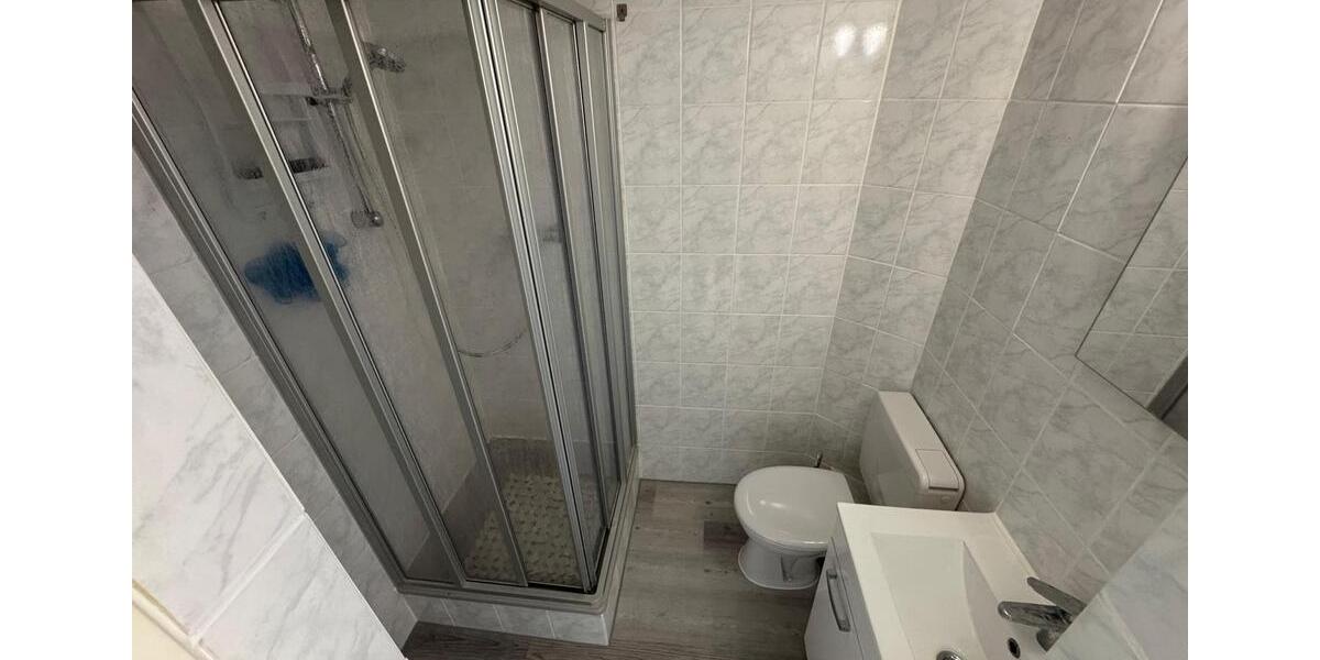 Dachgeschoßwohnung Köln Lindenthal - 1 Zimmer, 27 m&sup2;, 800&euro; | Angebot:25272061