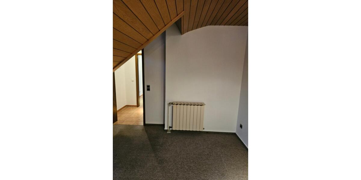 Dachgeschoßwohnung Königswinter - 2 Zimmer, 59 m&sup2;, 660&euro; | Angebot:24712298