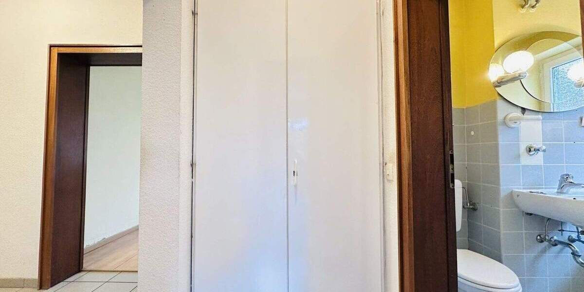 Etagenwohnung Erftstadt Liblar - 3 Zimmer, 73 m&sup2;, 179.000&euro; | Angebot:24750073