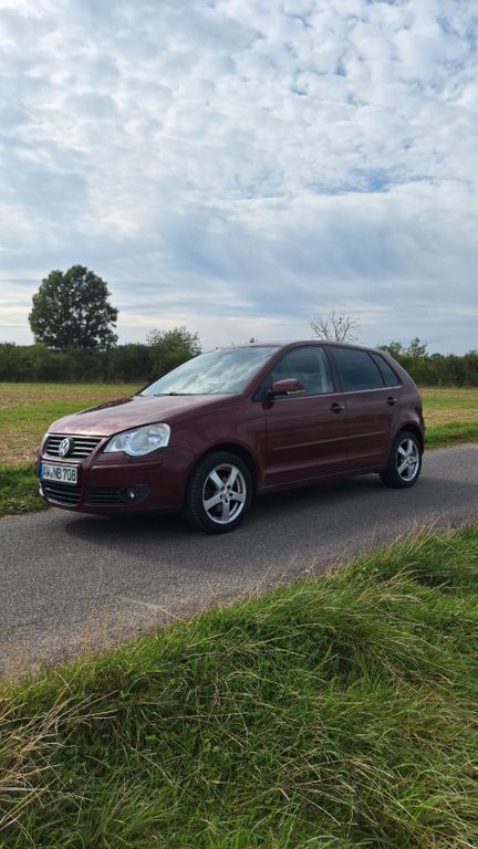 VW Polo 154.000 km 2.000 € Grafschaft-Vettelhoven 53501
