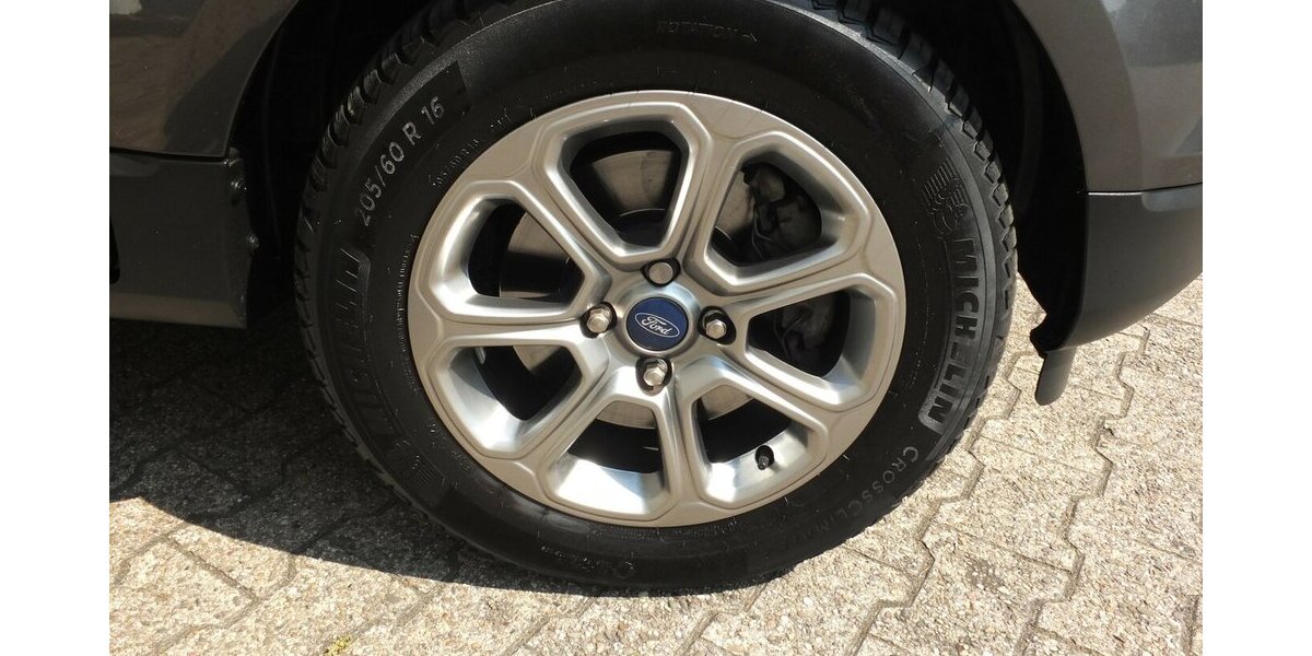 Ford EcoSport TITANIUM LEDER NAVI XENON Zahnriemen neu 125.000 km 11.904 &euro; Köln 50858