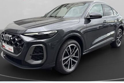 Audi Q5 3.000 km 70.990 € Köln 50968