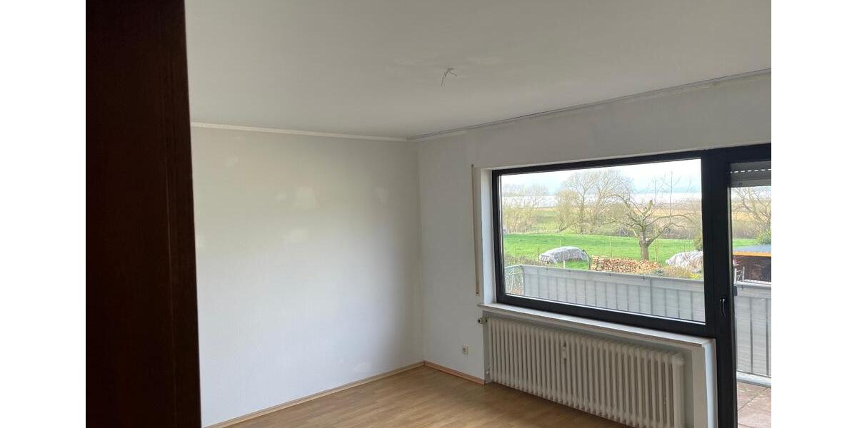 Etagenwohnung Wachtberg - 3 Zimmer, 80 m&sup2;, 800&euro; | Angebot:25638746