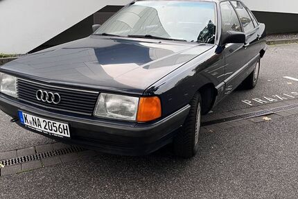 Audi 100 182.000 km 3.900 € Köln 50674