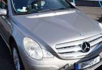 Mercedes R 320