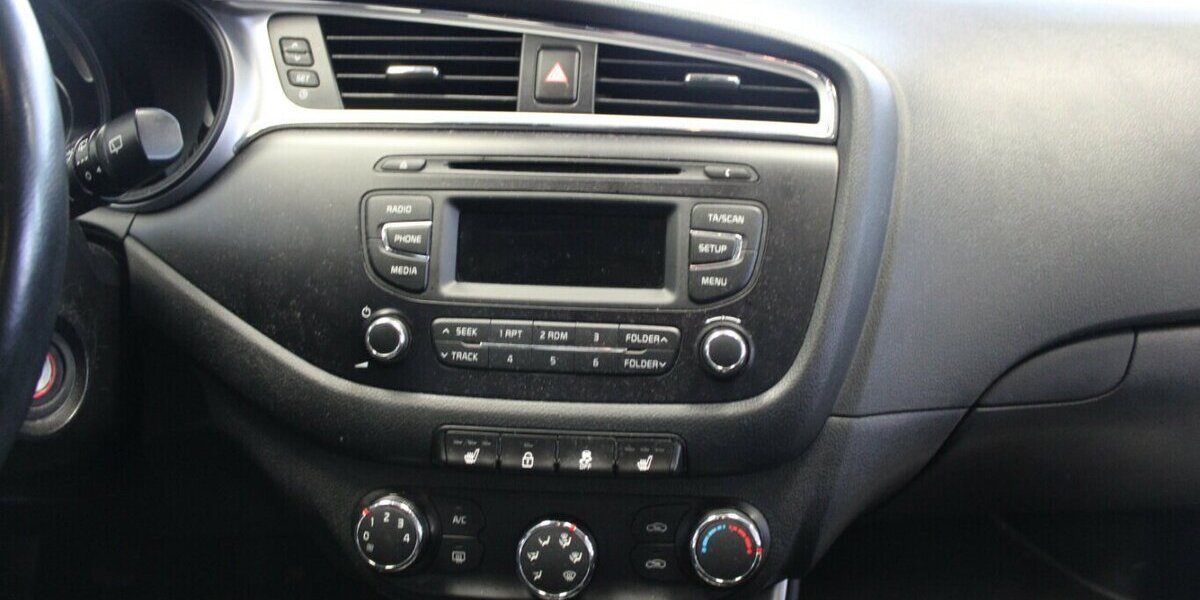Kia Ceed 1.4 CVVT Edition 7 90.520 km 9.980 &euro; Euskirchen 53881