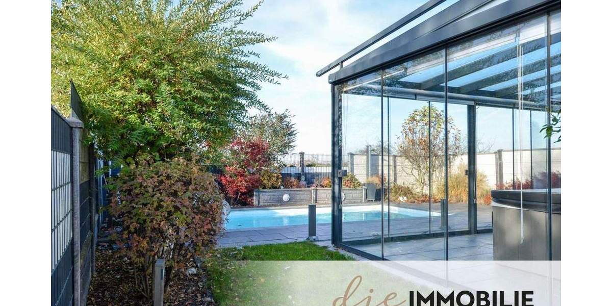 Neubaucharakter trifft Wohlfühloase: Hochwertig ausgestattetes Einfamilienhaus mit Außenpool! 6 zimmer