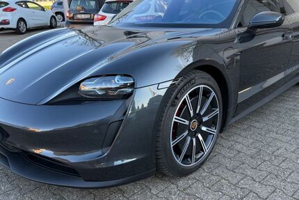 Porsche Taycan 72.827 km 55.990 &euro; Köln 50767