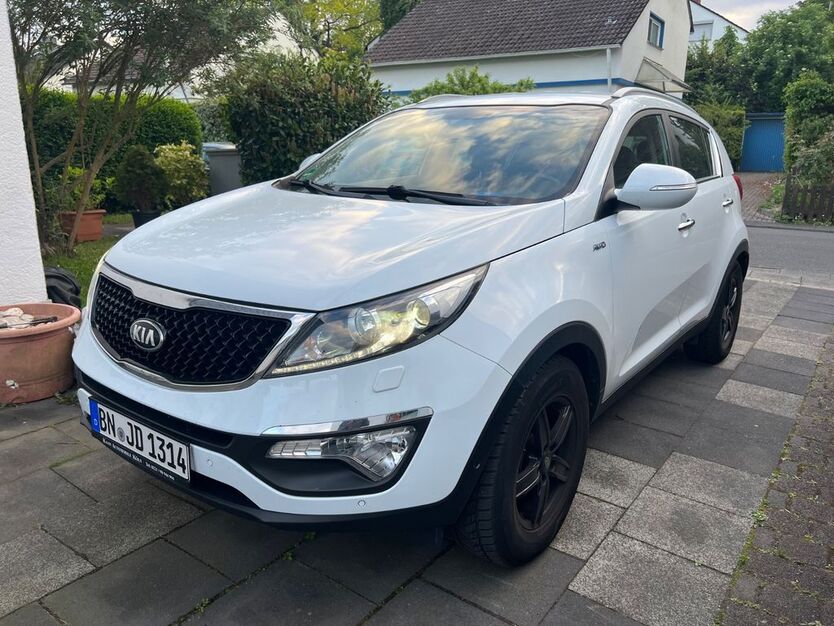 Kia Sportage 127.000 km 13.990 € Bonn 53125