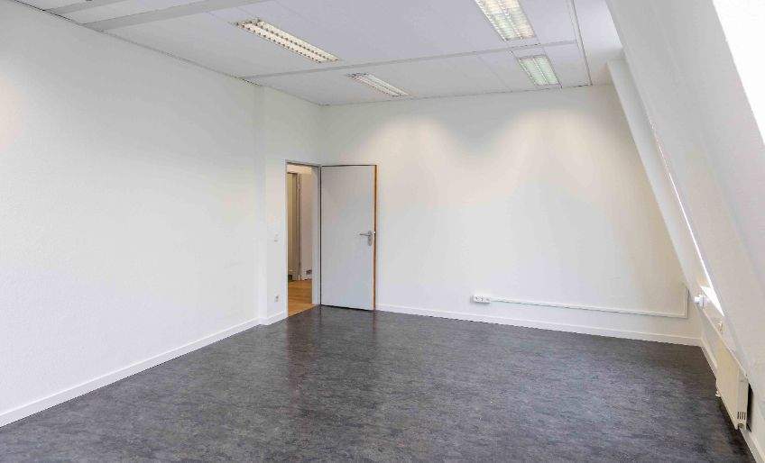 Renovierte Top-Bürofläche in der Innenstadt zur flexiblen Nutzung - All-in-Miete zimmer
