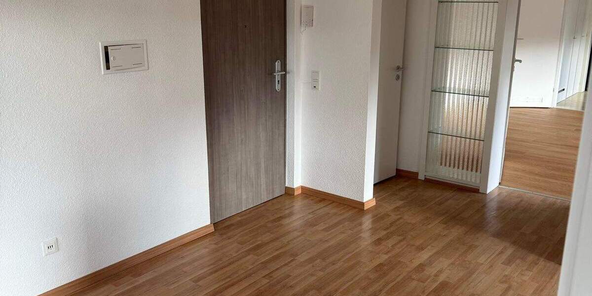 Etagenwohnung Brühl Pingsdorf - 3 Zimmer, 84 m&sup2;, 1.000&euro; | Angebot:25726743