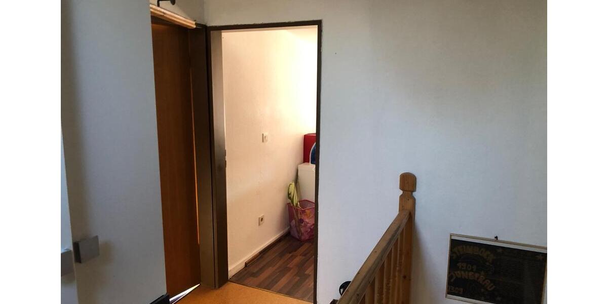 Mehrfamilienhaus, Wohnhaus Königswinter - 11 Zimmer, 229 m&sup2;, 420.000&euro; | Angebot:27079098