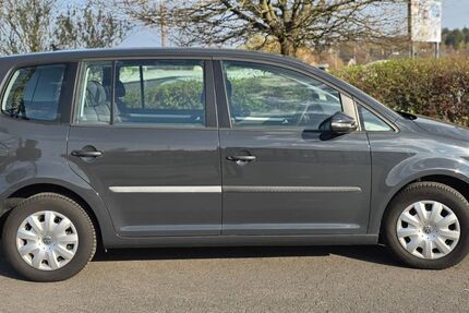 VW Touran 59.683 km 12.800 &euro; Bonn 53123