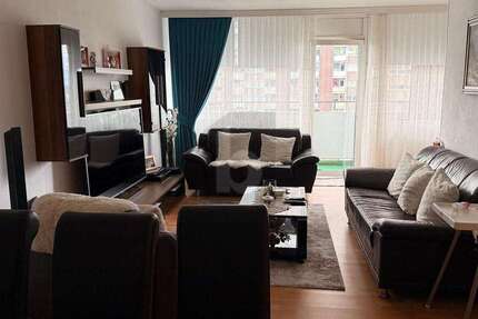 Wohnung Köln Rodenkirchen - 3 Zimmer, 82 m&sup2;, 165.000&euro; | Angebot:26556130