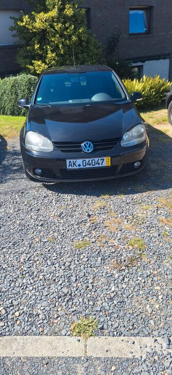 VW Golf 142.269 km 3.900 € Kircheib 57635