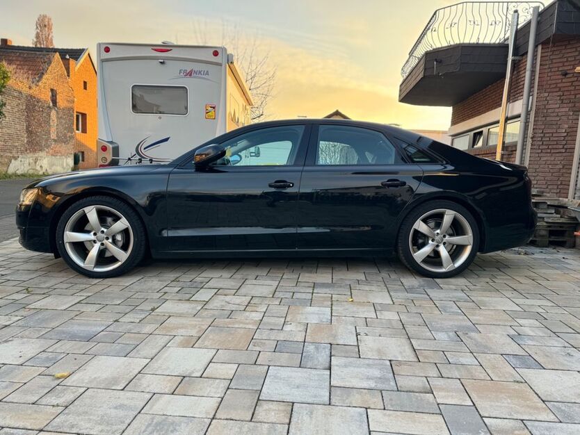 Audi A8 188.000 km 23.900 € Weilerswist 53919