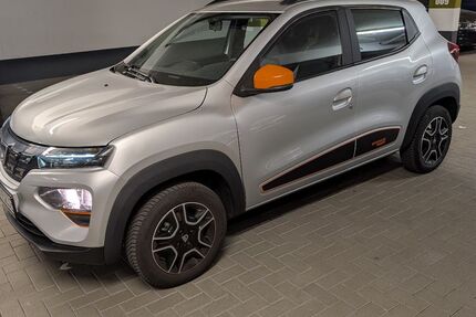 Dacia Spring 40.000 km 9.999 &euro; Köln 50825