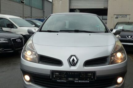 Renault Clio 98.582 km 2.990 &euro; Eitorf 53783