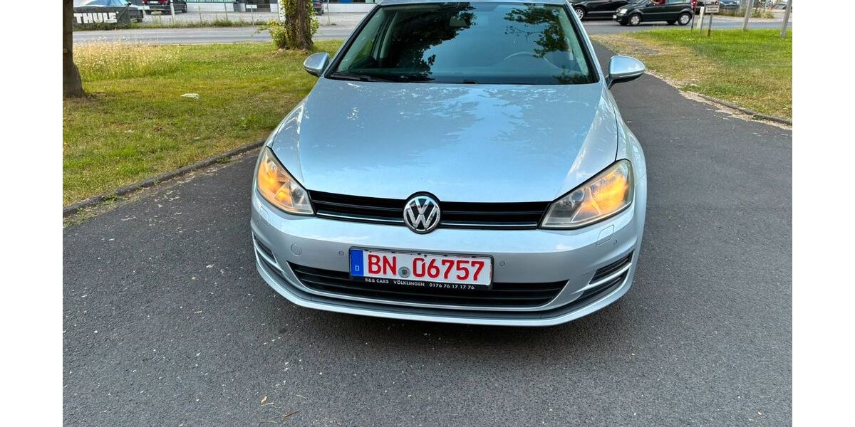 VW Golf 209.000 km 3.499 &euro; Bonn 53227