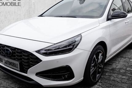 Hyundai i30 2.500 km 27.475 € Köln 50825