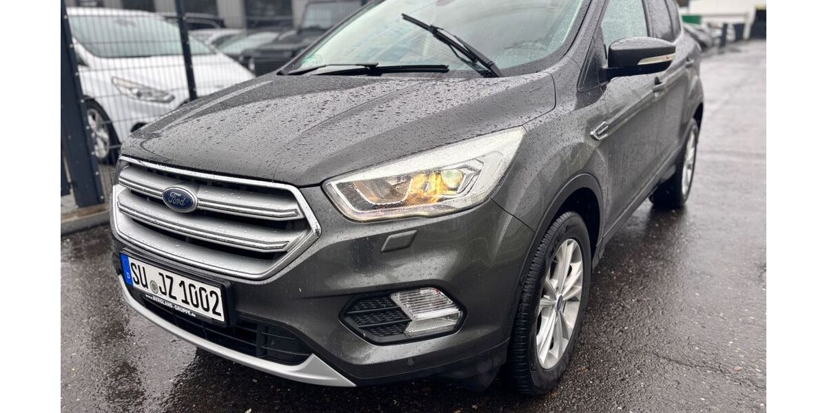 Ford Kuga 112.000 km 10.900 &euro; Troisdorf (10 km Köln-Bonn Airport) 53842