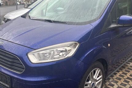 Ford Tourneo Courier 154.000 km 4.990 &euro; Altenahr 53505