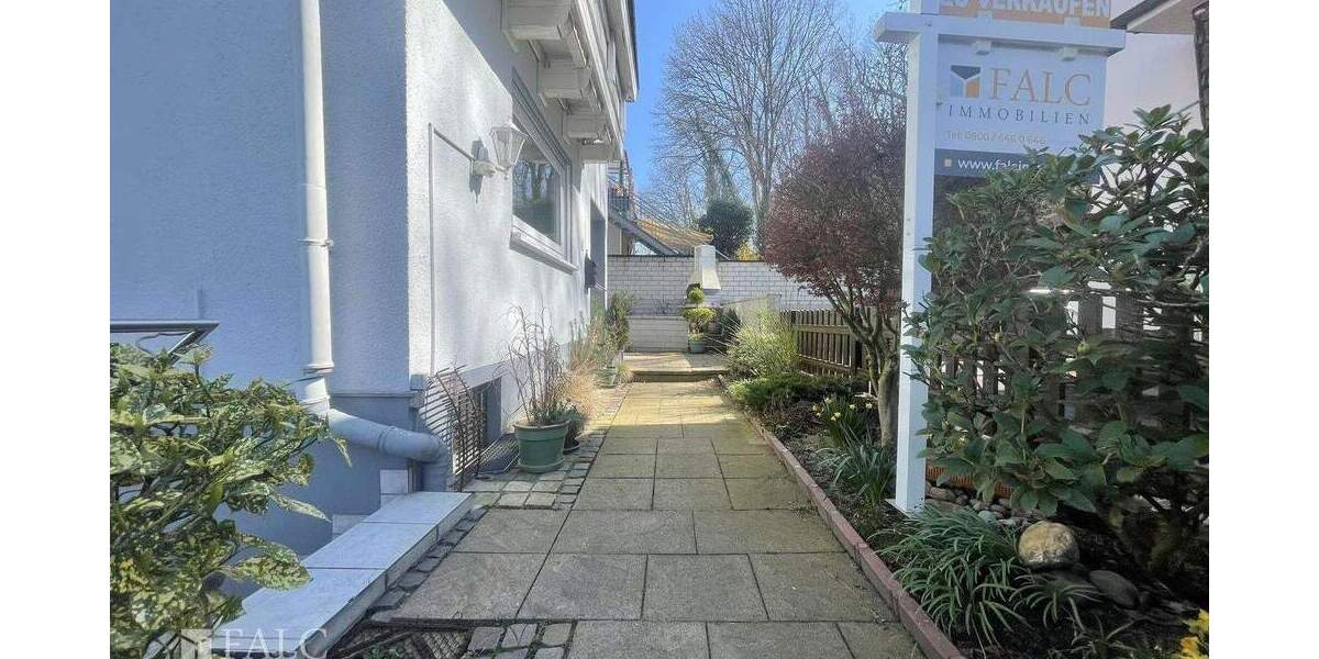 Etagenwohnung Siegburg - 4 Zimmer, 100 m&sup2;, 309.000&euro; | Angebot:23963180