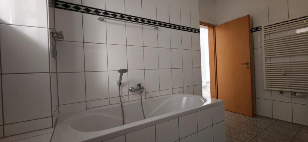 Köln-Junkersdorf, schiclke 3-Zimmer Wohnung mit Kamin, großer Terrasse und TG-Stellplatz - Terrassenwohnung Köln Junkersdorf | Angebot:26181670