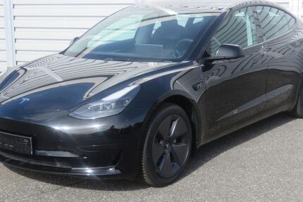 Tesla Model 3 10.923 km 29.999 € Eitorf 53783