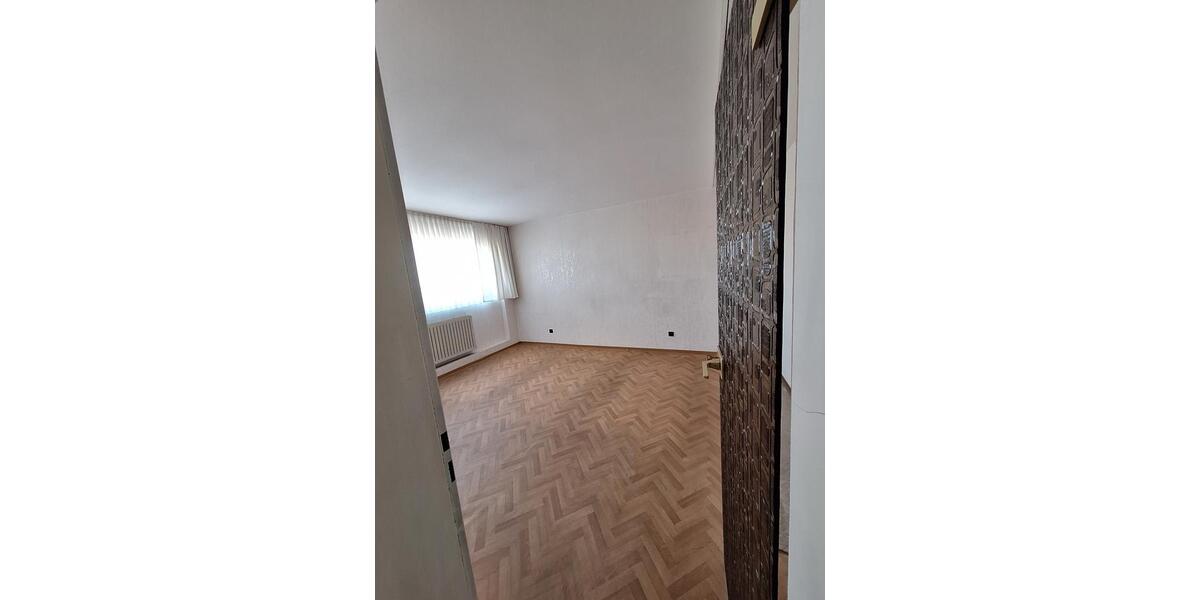 Etagenwohnung Wesseling - 3 Zimmer, 84 m&sup2;, 279.000&euro; | Angebot:27213844