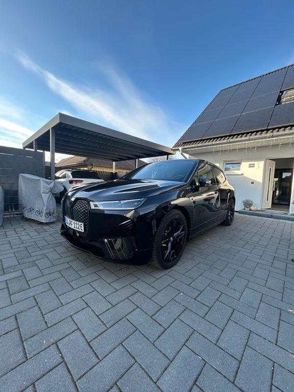 BMW iX 49.700 km 77.900 € Sankt Augustin 53757